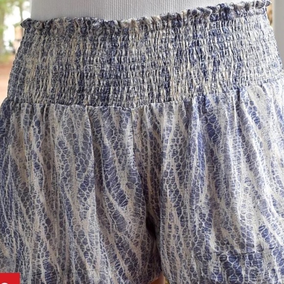 TCEC,TAKING CONTROL SHORTS,BLUE/GOLD,Completely Lined, STRETCH,Size S - Picture 5 of 9